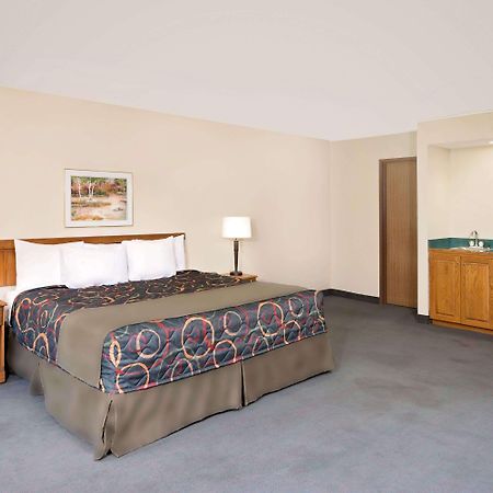 Days Inn By Wyndham Boonville Εξωτερικό φωτογραφία