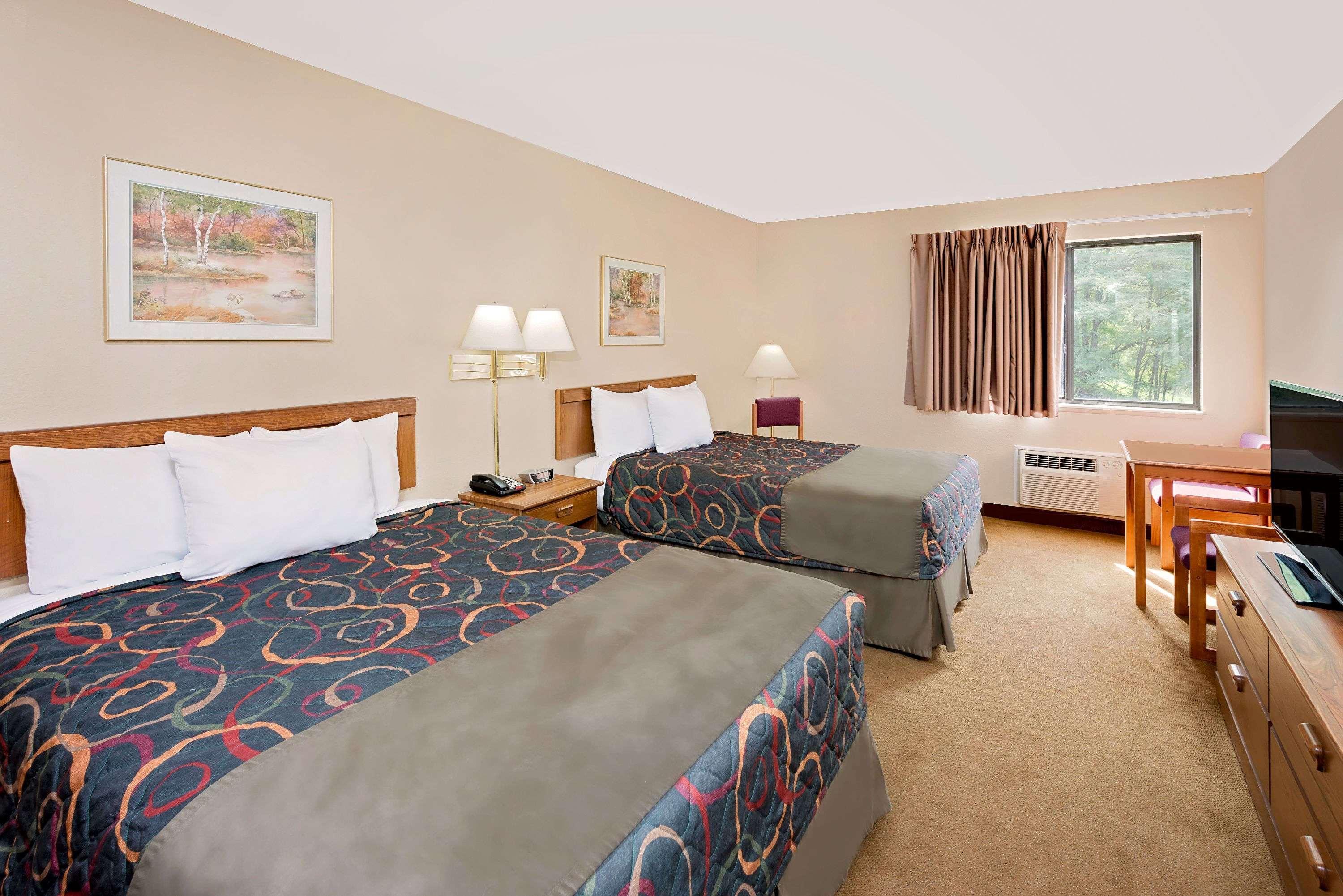 Days Inn By Wyndham Boonville Εξωτερικό φωτογραφία