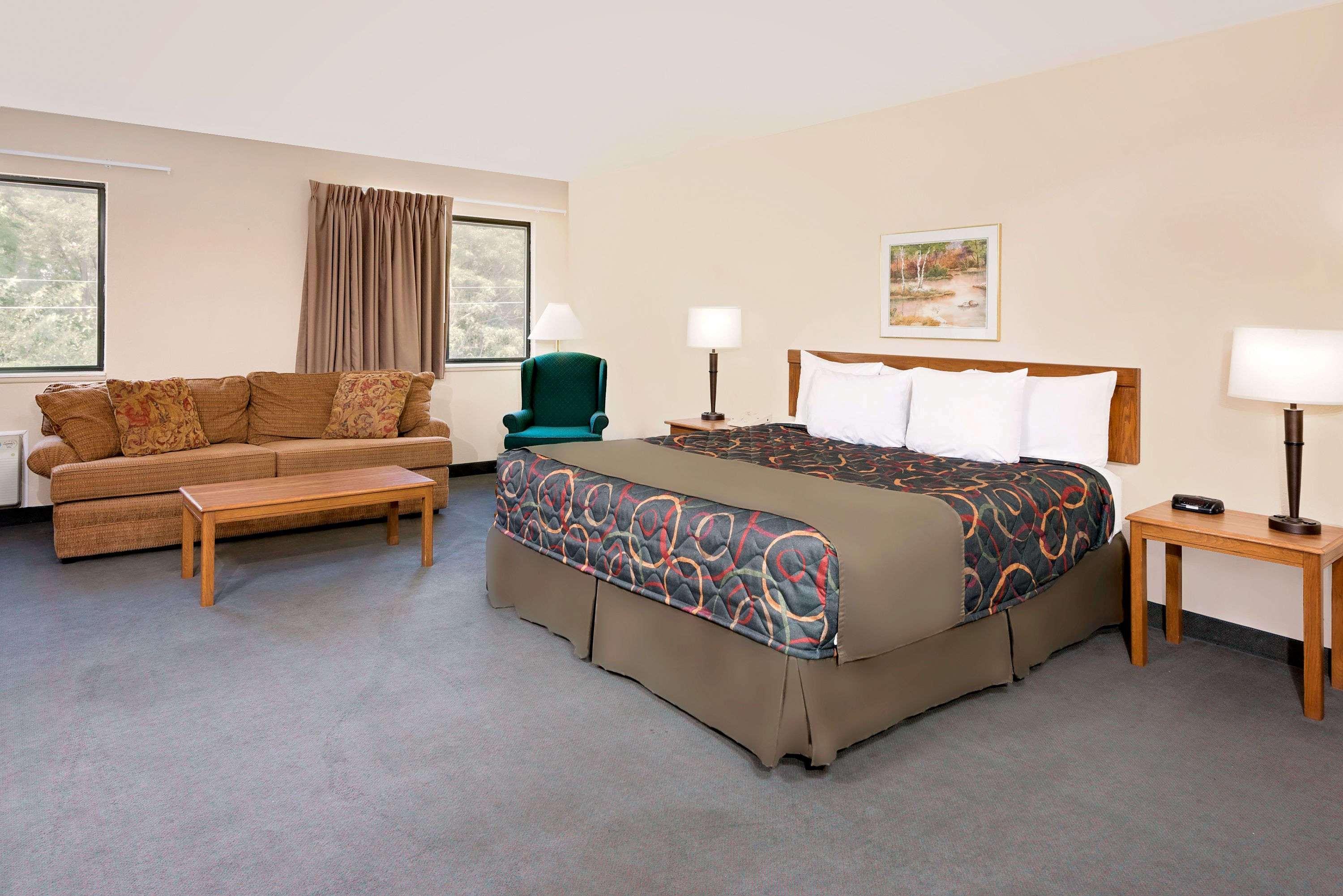 Days Inn By Wyndham Boonville Εξωτερικό φωτογραφία
